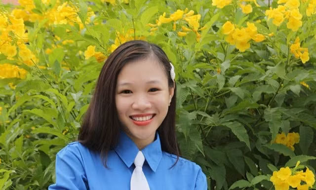 Nữ kỹ sư tương lai say mê xây nhà giúp dân nghèo