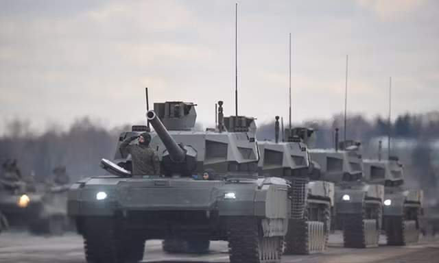 Siêu tăng Armata Nga phô diễn uy lực trên trường bắn