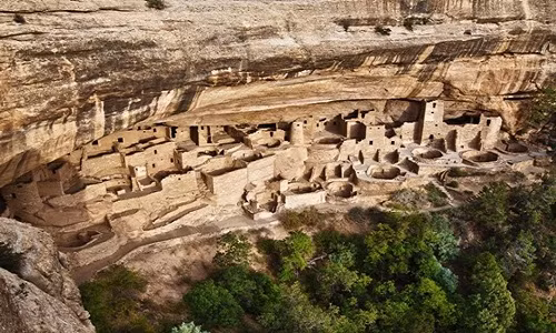 Những cấu trúc bằng đá và gạch tại Vườn quốc gia Mesa Verde, Colorado, Mỹ. Ảnh: Alexey Kamenskiy.