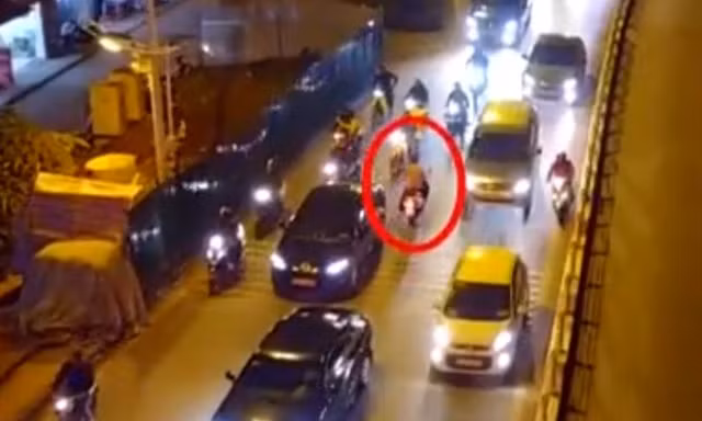 Hàng loạt xe đi ngược chiều bị CSGT Hà Nội xử lý