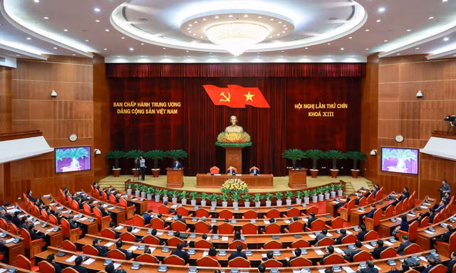 Ban Chấp hành Trung ương Đảng họp, xem xét về công tác cán bộ 