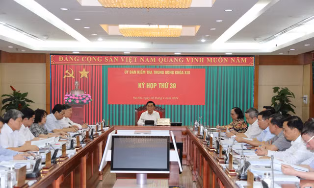 Đề nghị lãnh đạo 3 tỉnh, thành 'nghiêm túc kiểm điểm, rút kinh nghiệm'