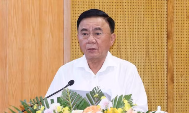 Bộ Chính trị, Ban Bí thư phê bình các địa phương chậm kiện toàn nhân sự chủ chốt cấp xã