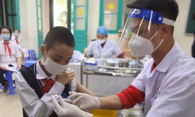 Hà Nội yêu cầu chuẩn bị ứng phó tình huống dịch COVID-19 bùng phát trở lại