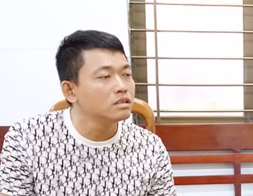 Tạm giữ đối tượng ném con của người yêu cũ xuống sông 