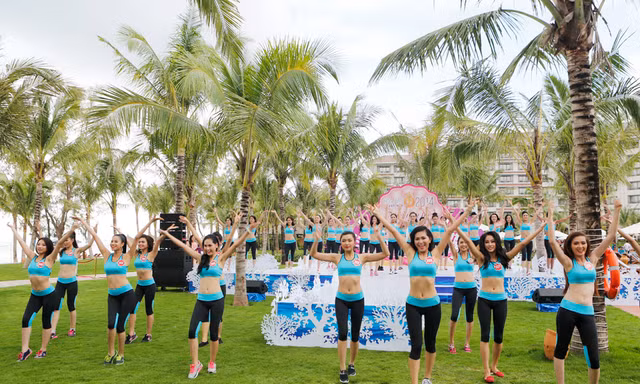 Màn trình diễn aerobic sôi động của Người đẹp Biển