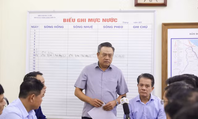 Chủ tịch Hà Nội: Phải chuẩn bị sẵn, tính toán hết tất cả phương án ứng phó lũ