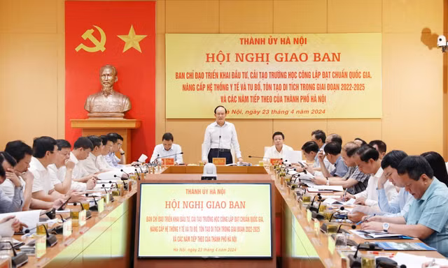 Sĩ số học sinh ở nội thành Hà Nội tăng nhanh gây quá tải