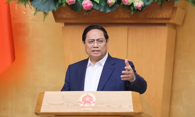 Thủ tướng: Cán bộ, công chức chậm trả lời kiến nghị, phản ánh sẽ phải chịu trách nhiệm