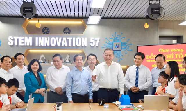 Tổng Bí thư: Xây dựng nền giáo dục mới để có thế hệ trẻ xuất sắc về trí tuệ, vượt trội về thể chất