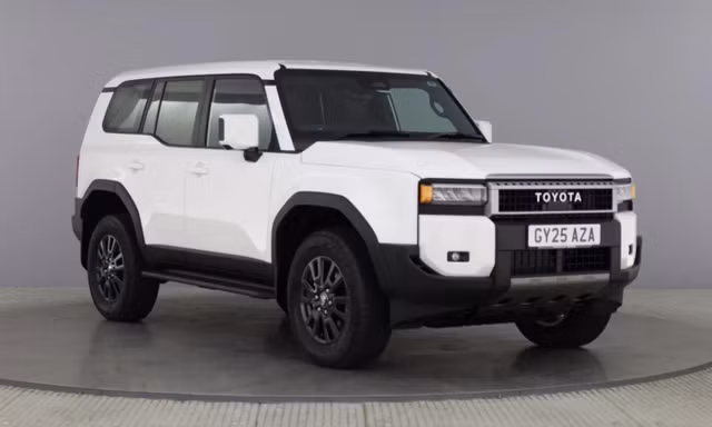 Toyota Land Cruiser Prado có thêm bản 2 chỗ 