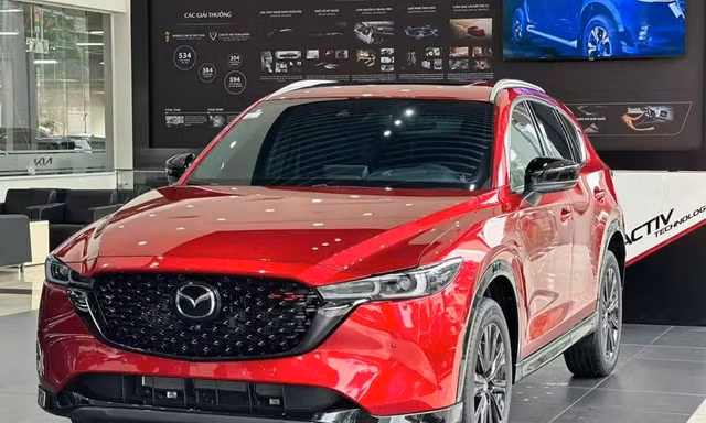Mazda CX-5 trở thành mẫu SUV hạng C rẻ nhất tại Việt Nam
