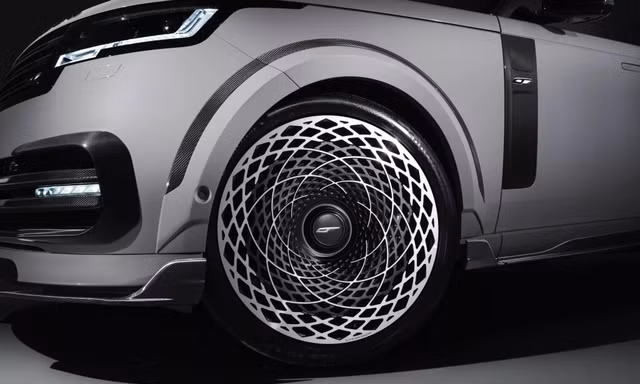 SUV hạng sang Range Rover độ mâm độc đáo