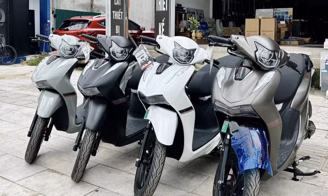 Xe ga lai giữa Honda Vision và SH
