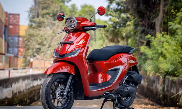 Xe tay ga Honda Stylo 160 đầu tiên cập bến Việt Nam