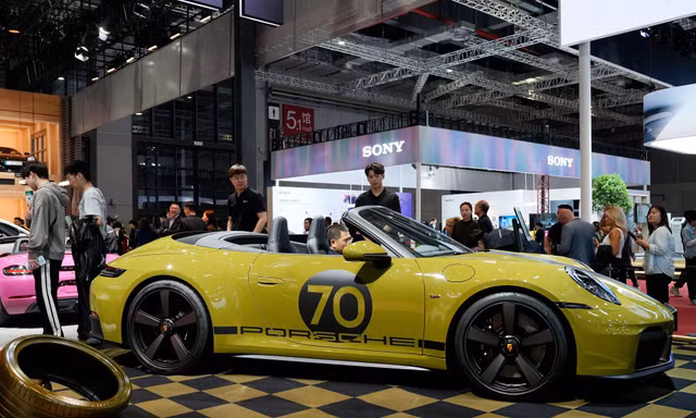 Chi tiết Porsche 911 bản giới hạn mang phong cách cổ điển