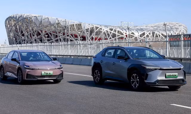 Toyota nhập cuộc đua làm xe điện không người lái