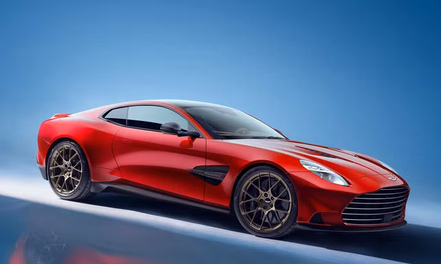 Mẫu xe huyền thoại Aston Martin Vanquish được hồi sinh