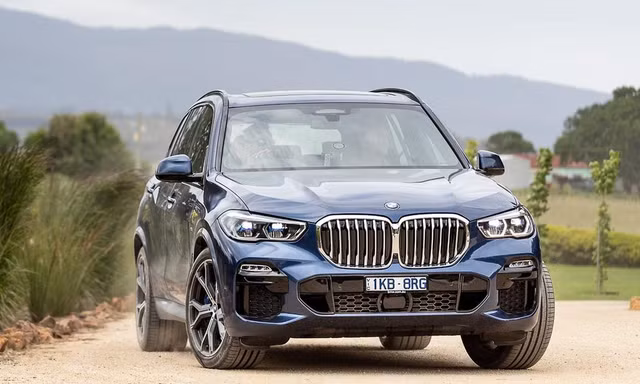 BMW bị kiện tập thể vì ăng-ten vây cá thiết kế lỗi