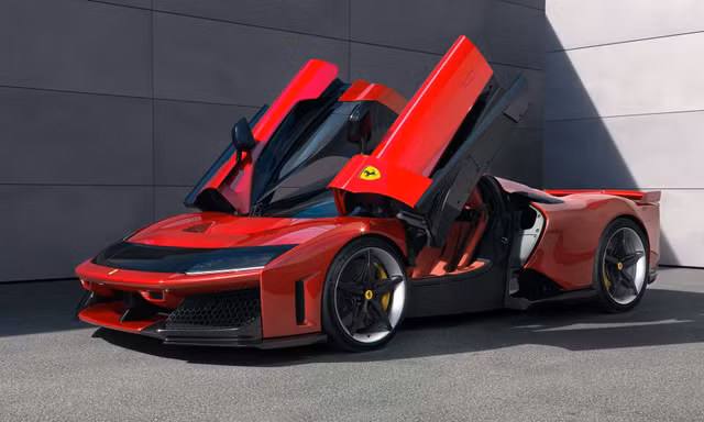 Ferrari trình làng siêu xe F80 mạnh nhất lịch sử thương hiệu