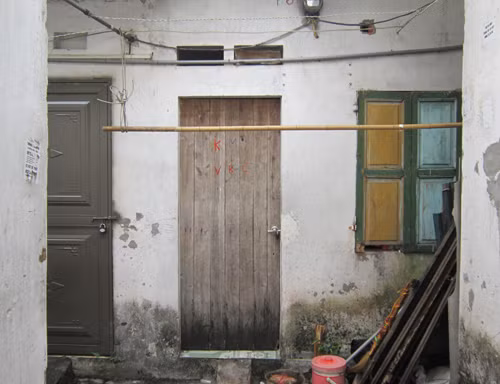 Căn phòng nơi xảy ra vụ đánh ghen. Ảnh Lường Toán