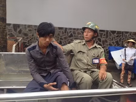 Nổ súng trấn áp 2 tên cướp tài sản hung hãn