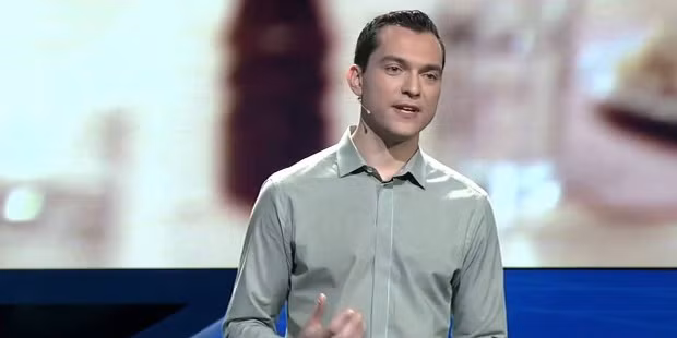Tỷ phú trẻ nhất APEC Nathan Blecharczyk.