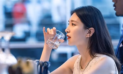 ''30 Chưa Phải Là Hết'': Đối với Vương Mạn Ni, mọi thứ đều không thể từ bỏ, trừ tình yêu