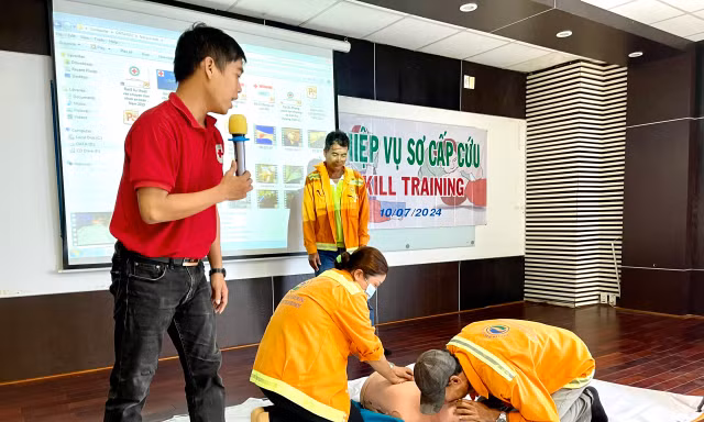 Công ty VWS tổ chức huấn luyện sơ cấp cứu cho người lao động