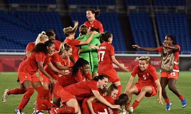 Trực tiếp bóng đá nữ Olympic Thụy Điển - Canada 1-1 (2-3): Đội nữ Canada trên đỉnh Olympic