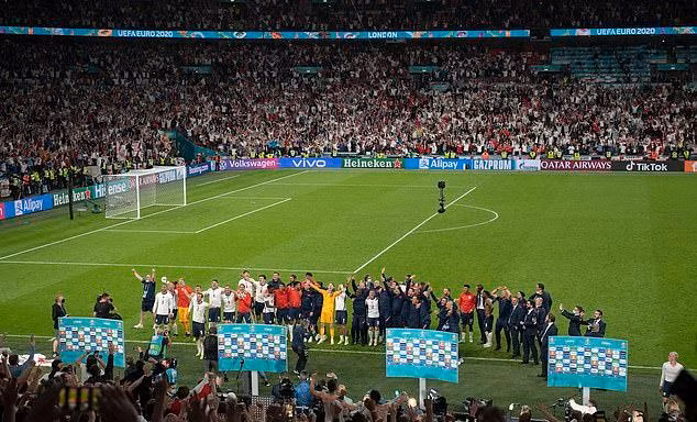 Anh vào chung kết, UEFA ‘trúng số’ 25 triệu bảng tiền vé
