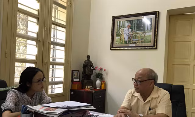 Ông Nguyễn Quốc Triệu chia sẻ về lợi ích của việc chơi golf đối với người trung, cao tuổi. Ảnh: NGUYÊN PHONG