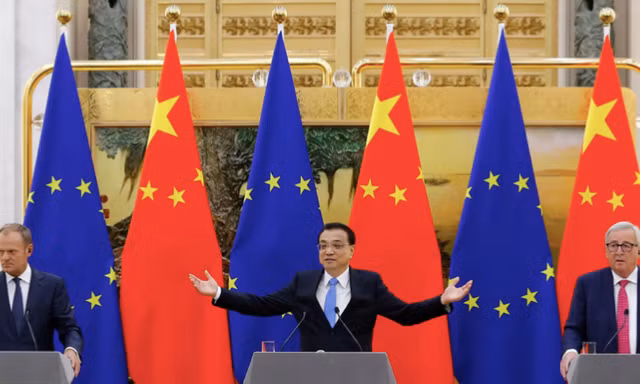 Các quan chức châu Âu cùng Thủ tướng Trung Quốc Lý Khắc Cường, tháng 7/2018 ảnh: Reuters 
