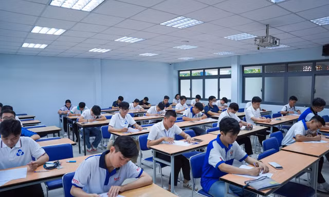 Khai mạc cuộc thi Olympic Cơ học toàn quốc lần thứ 34 khu vực phía Nam 