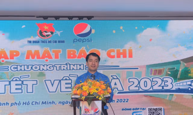 'Mang Tết về nhà' năm 2023 dành tặng nhiều vé về Tết cho sinh viên
