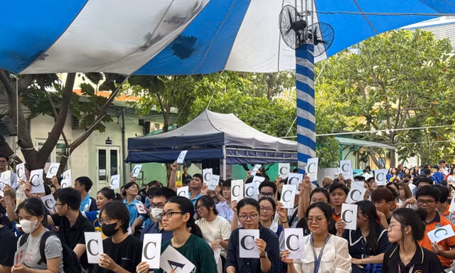 Bùng nổ Ngày hội Sinh viên với ngoại ngữ lần thứ 10