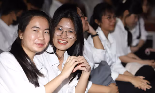 Sinh viên có hoàn cảnh đặc biệt vui đón Tết Ất Tỵ sớm