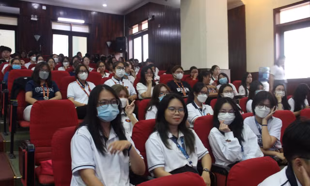 Nhiều trường thành viên ĐHQG TP. HCM tổ chức khai giảng năm học mới