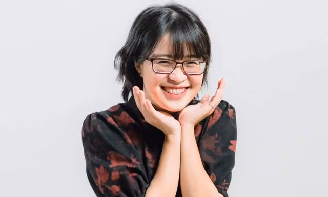 Hành trình giải mã bản thân của cô họa sĩ 9X
