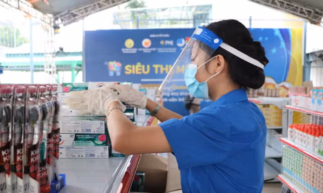 Hội Sinh viên TP. HCM ra mắt “Siêu thị mini 0 đồng”