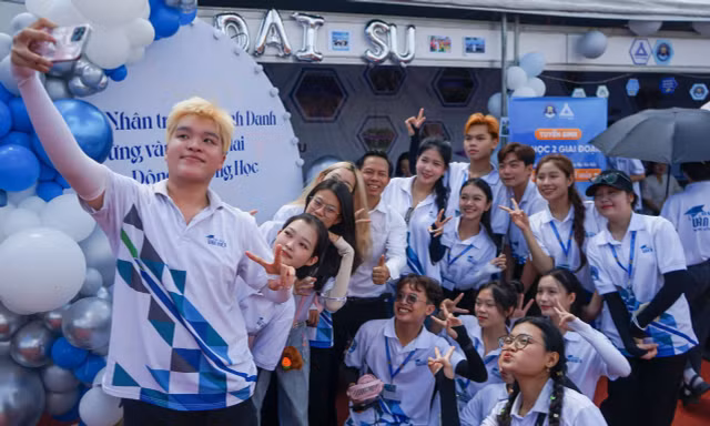 Trường ĐH Văn hiến trao hơn 30 tỷ đồng học bổng cho sinh viên