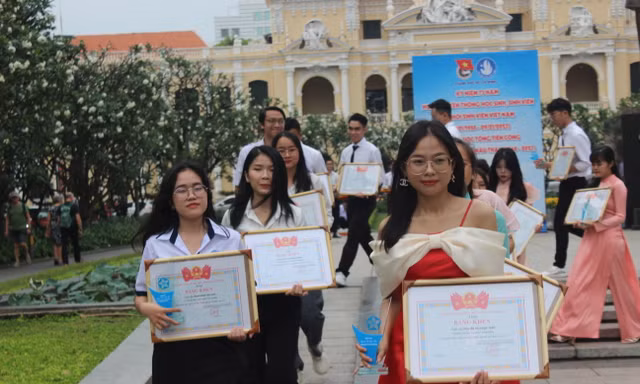 Thành Đoàn TP. HCM: Vinh danh 'Sinh viên 5 tốt' tiêu biểu