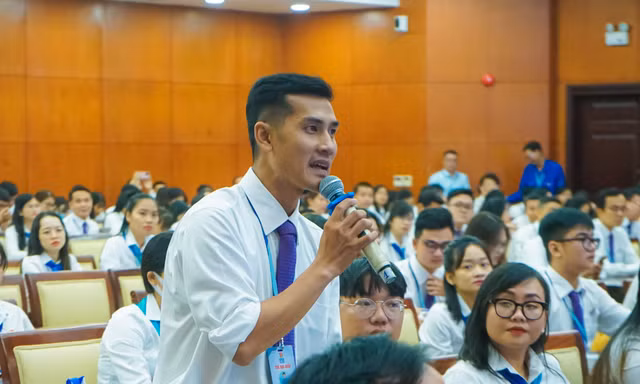 Khai mạc diễn đàn 'Khát vọng thanh niên Thành phố Bác'