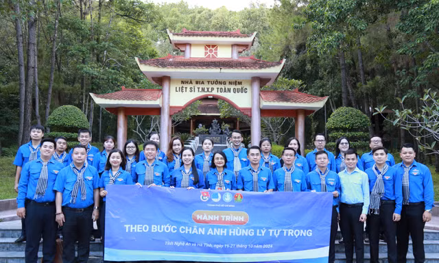 Nhiều hoạt động của đoàn viên, sinh viên TP. HCM nhân Kỷ niệm 110 năm Ngày sinh Anh hùng Lý Tự Trọng