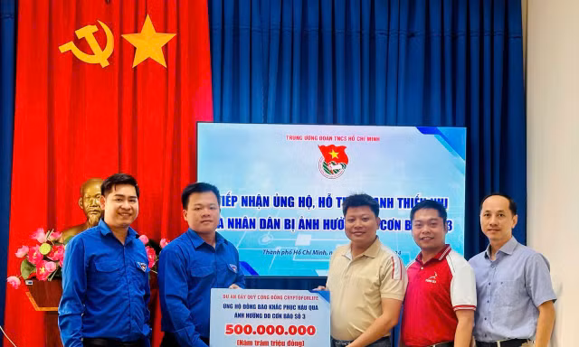 Văn phòng T.Ư Đoàn phía Nam tiếp nhận 500 triệu đồng hỗ trợ thanh thiếu niên bị ảnh hưởng do bão số 3