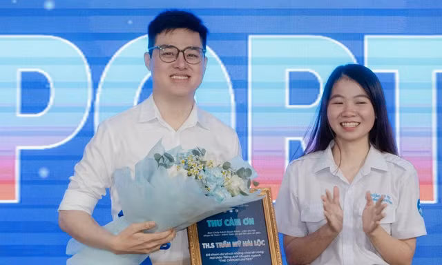 Giảng viên trẻ đam mê nghiên cứu về chủ đề biển đảo Việt Nam
