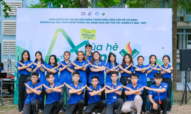 Mang sắc xanh tình nguyện đến An Giang