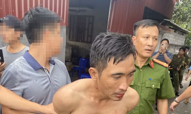 Đối tượng Nguyễn Văn Doanh tại cơ quan công an.