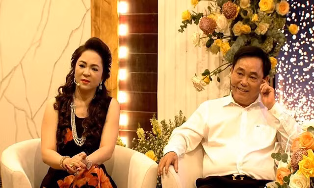 Bà Nguyễn Phương Hằng tại Cơ quan điều tra