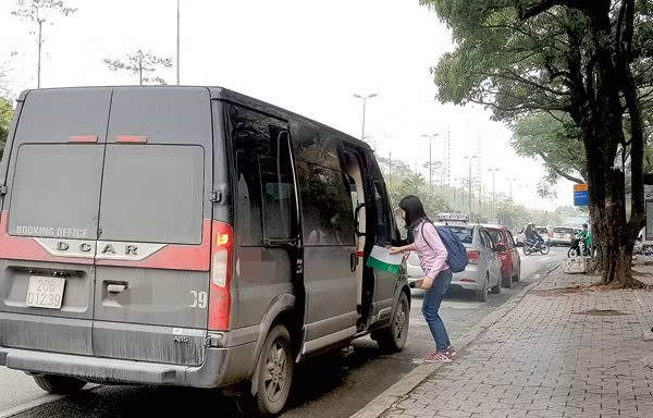 Phát hiện 16 đơn vị vận tải có nhiều xe hợp đồng nghi 'chạy dù'
